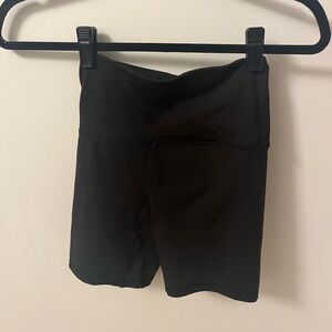 Athli Linn Lowes Black Bike Shorts